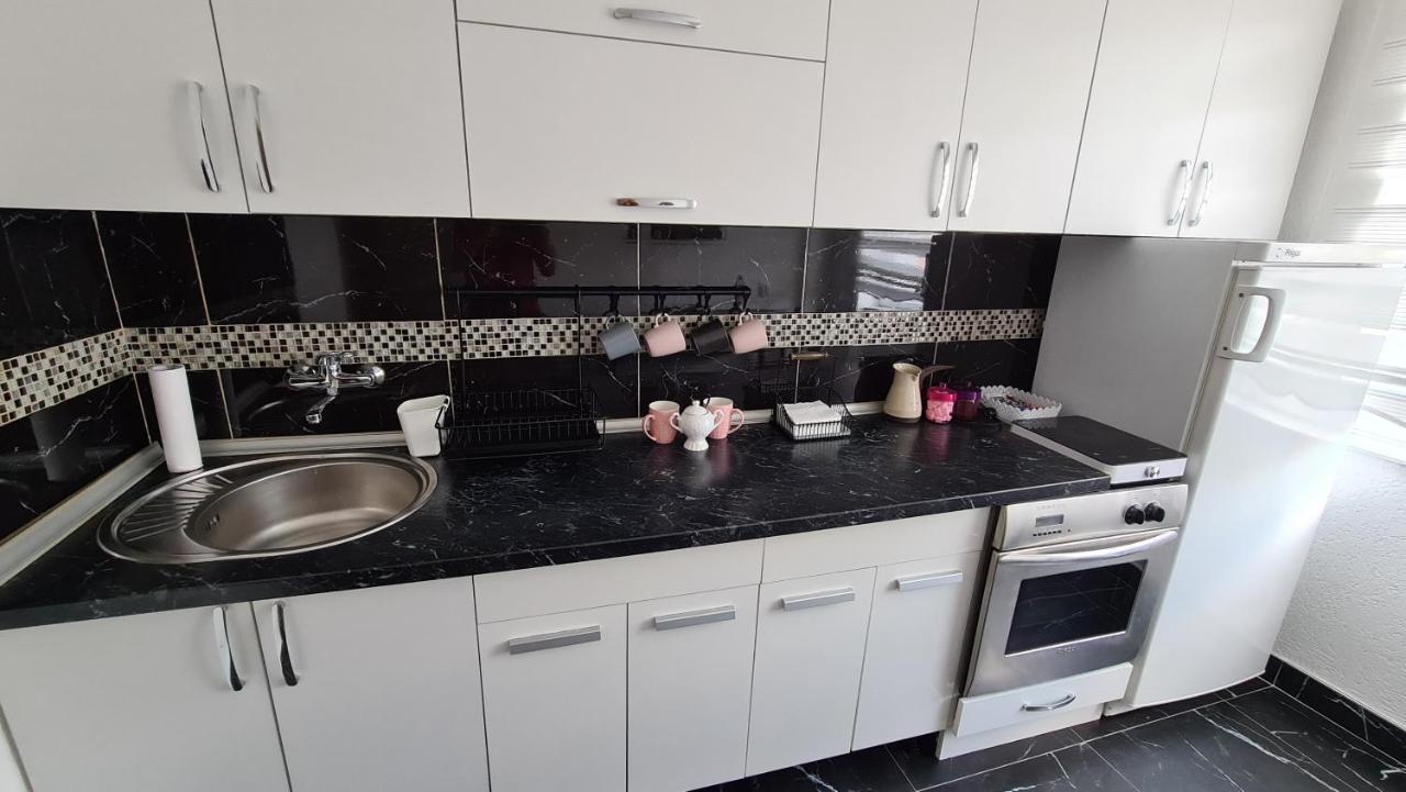 Galata Vip Apartment Novi Pazar Eksteriør billede